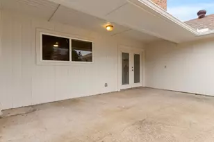 1915 Chesham Dr, Carrollton, TX 75007 - Photo 36