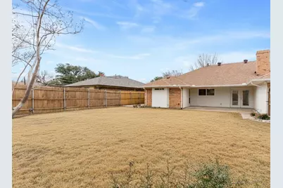 1915 Chesham Drive, Carrollton, TX 75007 - Photo 36
