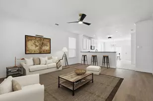 924 Charleston Ln, Savannah, TX 76227 - Photo 2