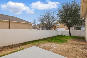 924 Charleston Ln, Savannah, TX 76227 - Photo 28