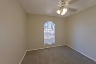 1016 Kay Lynn St, Mansfield, TX 76063 - Photo 10