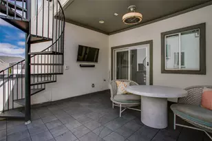 2211 Worthington St, Dallas, TX 75204 - Photo 34