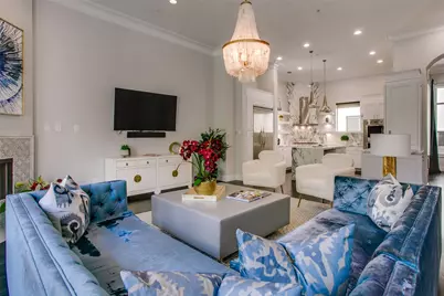 2211 Worthington Street, Dallas, TX 75204 - Photo 2