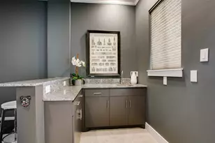 2211 Worthington St, Dallas, TX 75204 - Photo 32