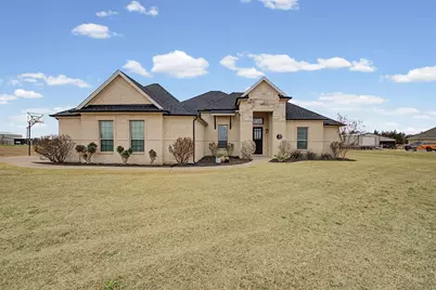 208 Blue Ridge Drive, Waxahachie, TX 75167 - Photo 2