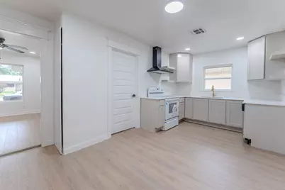 2210 Gaylord Drive, Dallas, TX 75227 - Photo 6