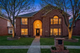 1260 McMahan Dr, Lewisville, TX 75077 - Photo 2