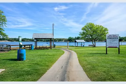 106 Blackfoot Trail, Lake Kiowa, TX 76240 - Photo 40