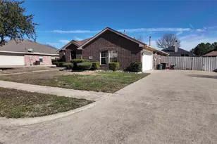 131 Yosemite Ln, Terrell, TX 75160 - Photo 2