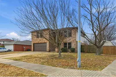 3119 Pompi Drive, Grand Prairie, TX 75052 - Photo 2