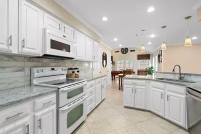 2230 Cedarbrush Drive, Carrollton, TX 75006 - Photo 8