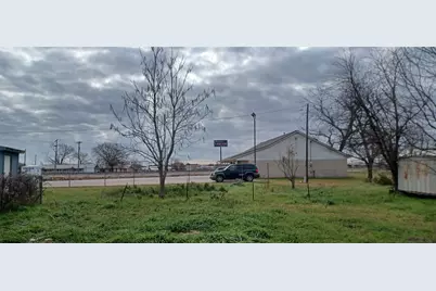 1005 W 1st Street, Hearne, TX 77859 - Photo 14