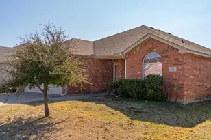 9221 Marilyn Dr, White Settlement, TX 76108 - Photo 1