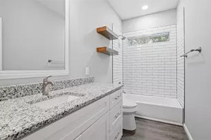 3611 Broken Bow Dr, Granbury, TX 76048 - Photo 32