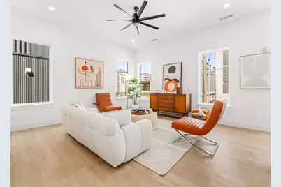 2015 N Prairie Avenue #202, Dallas, TX 75204 - Photo 18