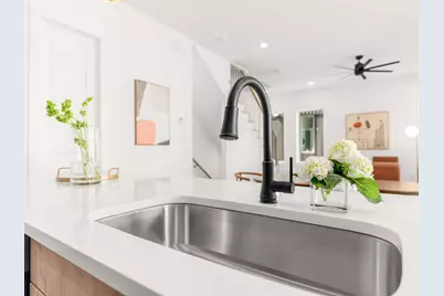 2015 N Prairie Avenue #202, Dallas, TX 75204 - Photo 14