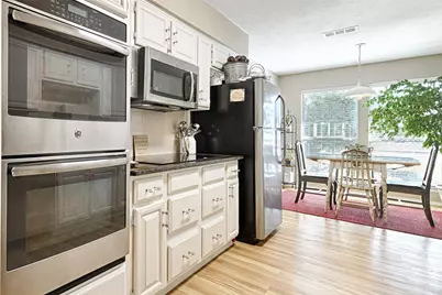 2705 Country Place Drive, Carrollton, TX 75006 - Photo 2