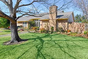 2705 Country Pl Dr, Carrollton, TX 75006 - Photo 4