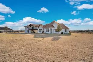 1015 Curry Rd, Waxahachie, TX 75167 - Photo 4