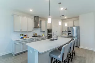 2758 Henson Ln, Garland, TX 75040 - Photo 2