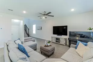 2758 Henson Ln, Garland, TX 75040 - Photo 6