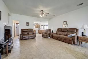 365 Country Ln, Haslet, TX 76052 - Photo 6