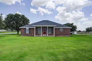 365 Country Ln, Haslet, TX 76052 - Photo 1