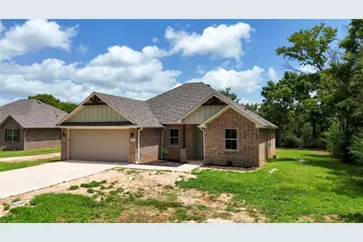 213 S Loveless Street, Bullard, TX 75757 - Photo 1