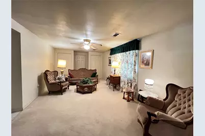 104 E Little Street, Hamilton, TX 76531 - Photo 12