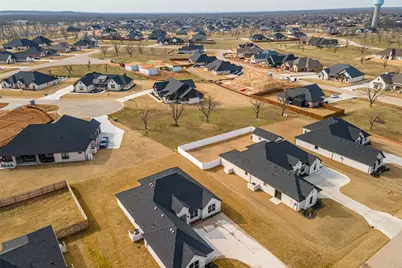 110 Hazlewood Court, Granbury, TX 76049 - Photo 4