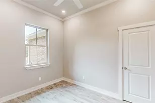 213 S Loveless St, Bullard, TX 75757 - Photo 36