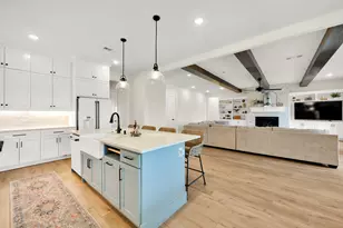 520 Bonnards Peak Rd, Burleson, TX 76028 - Photo 16