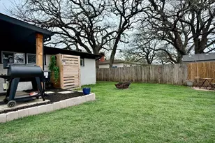 1906 Colony Dr, Irving, TX 75061 - Photo 30