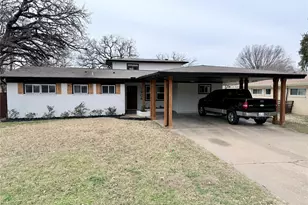 1906 Colony Dr, Irving, TX 75061 - Photo 4