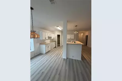 1937 Earnhardt Way, Dallas, TX 75217 - Photo 10