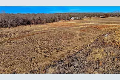 107 W Huron Circle, Nocona, TX 76255 - Photo 8