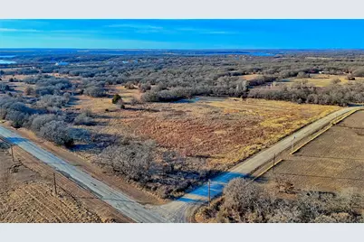 107 W Huron Circle, Nocona, TX 76255 - Photo 22