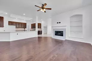 6980 Catamaran Dr, Grand Prairie, TX 75054 - Photo 8