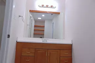 8522 Park Ln, Dallas, TX 75231 - Photo 18