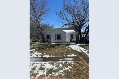 903 SW 5th Avenue SW, Mineral Wells, TX 76067 - Photo 1