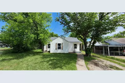 903 SW 5th Avenue SW, Mineral Wells, TX 76067 - Photo 1