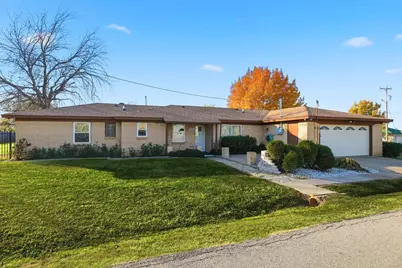 412 N Dallas Street, Pilot Point, TX 76258 - Photo 1