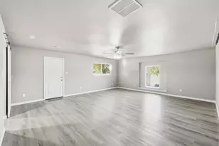 412 N Dallas St, Pilot Point, TX 76258 - Photo 14