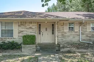 439 Main, Van, TX 75790 - Photo 1