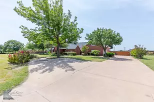 8541 Saddle Creek Rd, Abilene, TX 79602 - Photo 4