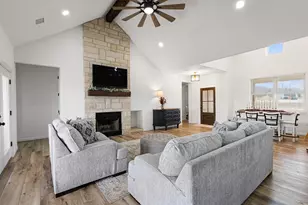 476 Silverleaf Dr, Sunset, TX 76270 - Photo 6