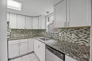 3022 Eastpark Dr, Garland, TX 75044 - Photo 6