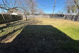 613 Dawn Dr, Garland, TX 75040 - Photo 12