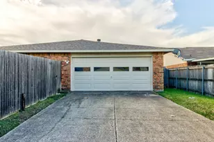 2913 Cotton Gum Rd, Garland, TX 75044 - Photo 24