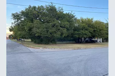 229 S Wilson Street, Burleson, TX 76028 - Photo 16